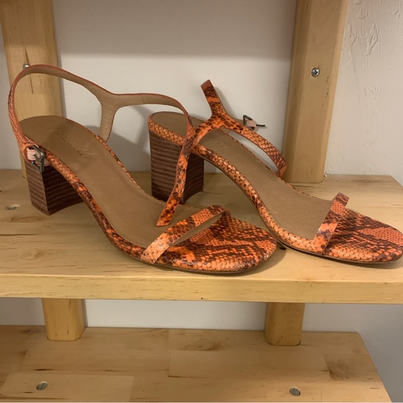 Madewell Snake Print Embossed Heel - Picture 2 of 5